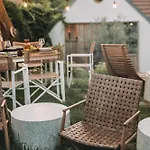 Bed & Breakfast Marinada Vinicni Dum 4*
