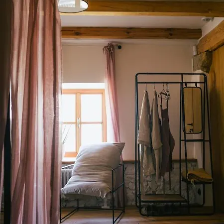 Bed & Breakfast Marinada Vinicni Dum Pavlov