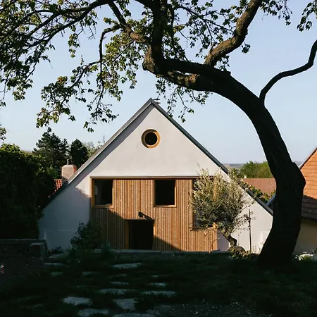 Marinada Vinicni Dum Bed & Breakfast *