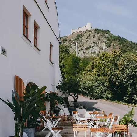 Marinada Vinicni Dum Bed & Breakfast Pavlov